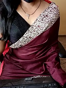 Snapshot of Nithya_05 chatting on 01/16/26, 05:11 Nithya 05 online show from 01/16/26, 05:11