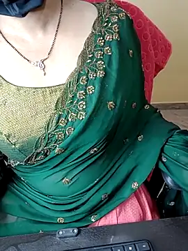 Snapshot of Nithya_05 chatting on 01/17/26, 05:23 Nithya 05 online show from 01/17/26, 05:23