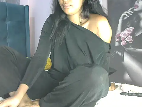 Petite lexii online show from 10/22/25, 12:16