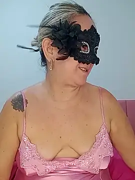 Snapshot of titiasexy chatting on 01/13/26, 09:42 titiasexy online show from 01/13/26, 09:42