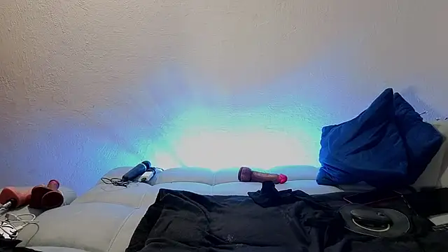 nahomi sweett online show from 04/14/26, 10:54