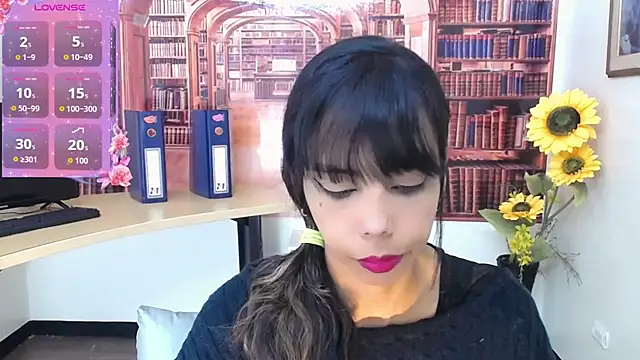 Snapshot of Catalella_Ar chatting on 10/10/25, 03:16 Catalella Ar online show from 10/10/25, 03:16