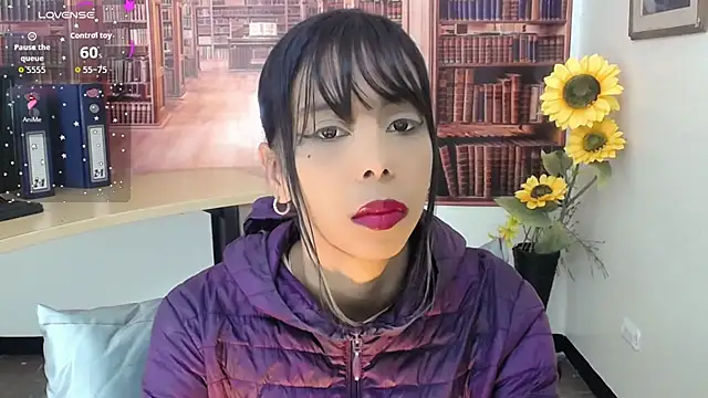 Snapshot of Catalella_Ar chatting on 10/26/25, 03:12 Catalella Ar online show from 10/26/25, 03:12