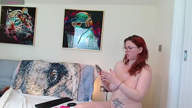 Snapshot of lou_roar chatting on 05/09/26, 10:20 lou roar online show from 05/09/26, 10:20