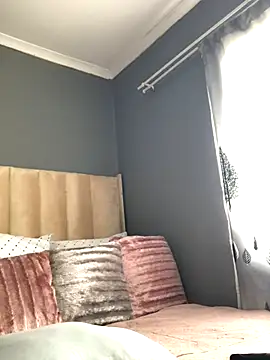 Snapshot of Nicole_Liam_ chatting on 11/08/25, 08:47 Nicole Liam online show from 11/08/25, 08:47