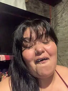 Snapshot of Betillo-76 chatting on 11/02/25, 03:42 Betillo-76 online show from 11/02/25, 03:42