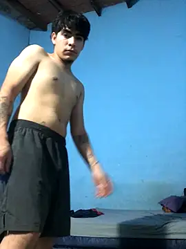 Snapshot of Edanvvv chatting on 10/04/25, 03:26 Edanvvv online show from 10/04/25, 03:26