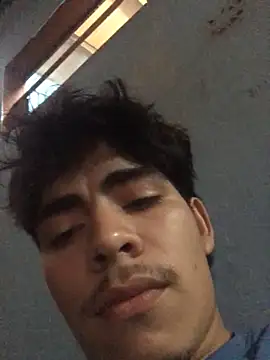 Snapshot of Edanvvv chatting on 10/26/25, 10:04 Edanvvv online show from 10/26/25, 10:04