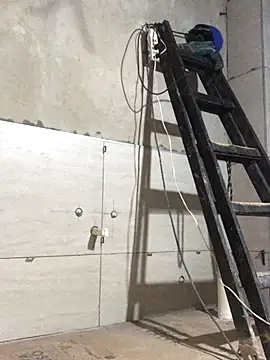 Snapshot of Edanvvv chatting on 10/28/25, 12:52 Edanvvv online show from 10/28/25, 12:52