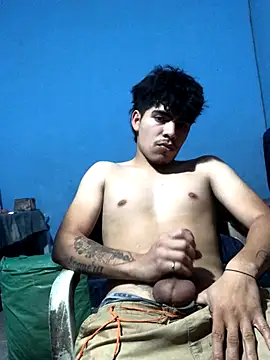 Snapshot of Edanvvv chatting on 10/30/25, 10:21 Edanvvv online show from 10/30/25, 10:21