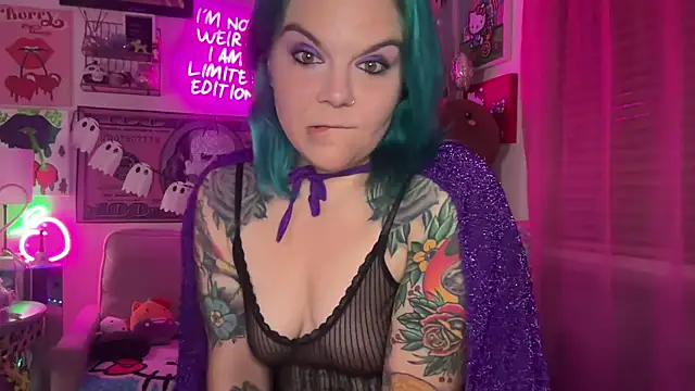 CherryBombBomb online show from 10/28/25, 05:00