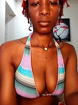 Ayrella02 online show from 11/14/25, 12:20