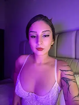 Mon Cherry online show from 04/25/26, 01:19