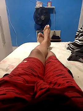 Snapshot of Seductiveblack chatting on 09/11/25, 10:21 Seductiveblack online show from 09/11/25, 10:21