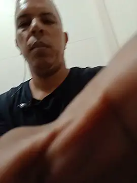 Snapshot of Seductiveblack chatting on 07/11/26, 03:15 Seductiveblack online show from 07/11/26, 03:15