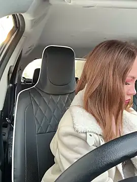 Snapshot of LavenderHot chatting on 12/14/24, 04:34 LavenderHot online show from 12/14/24, 04:34