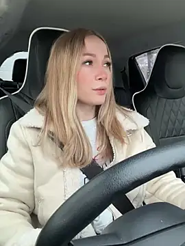 Snapshot of LavenderHot chatting on 01/18/25, 03:09 LavenderHot online show from 01/18/25, 03:09