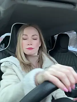 Snapshot of LavenderHot chatting on 01/21/25, 02:43 LavenderHot online show from 01/21/25, 02:43