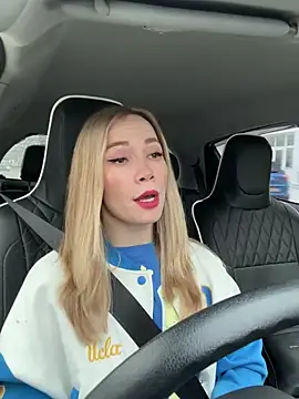 Snapshot of LavenderHot chatting on 01/22/25, 03:20 LavenderHot online show from 01/22/25, 03:20