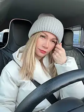 Snapshot of LavenderHot chatting on 01/23/25, 03:05 LavenderHot online show from 01/23/25, 03:05