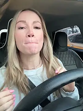 Snapshot of LavenderHot chatting on 02/03/25, 02:14 LavenderHot online show from 02/03/25, 02:14