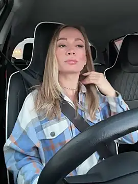 Snapshot of LavenderHot chatting on 02/04/25, 02:07 LavenderHot online show from 02/04/25, 02:07