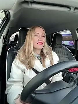 Snapshot of LavenderHot chatting on 02/07/25, 02:19 LavenderHot online show from 02/07/25, 02:19