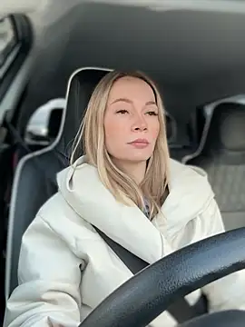 Snapshot of LavenderHot chatting on 02/20/25, 02:18 LavenderHot online show from 02/20/25, 02:18