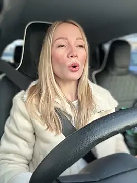 Snapshot of LavenderHot chatting on 02/28/25, 02:20 LavenderHot online show from 02/28/25, 02:20