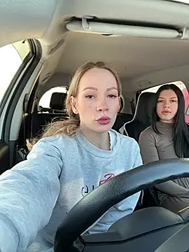 Snapshot of LavenderHot chatting on 03/12/25, 02:20 LavenderHot online show from 03/12/25, 02:20