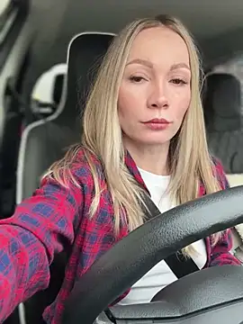 Snapshot of LavenderHot chatting on 03/15/25, 02:14 LavenderHot online show from 03/15/25, 02:14