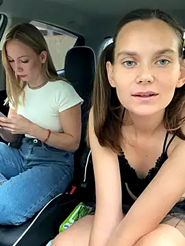 Snapshot of LavenderHot chatting on 09/10/25, 02:33 LavenderHot online show from 09/10/25, 02:33