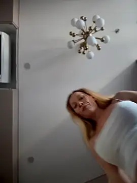 LavenderHot online show from 04/05/26, 12:41