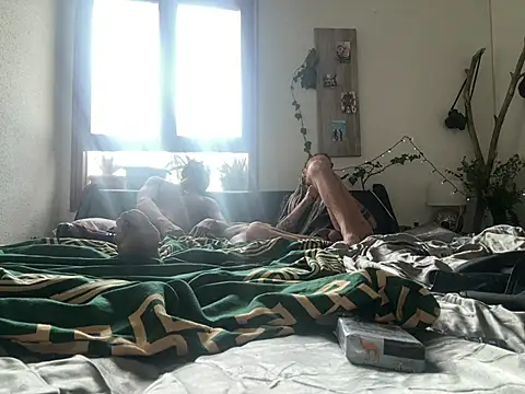 EnricoGio online show from 02/16/26, 04:47