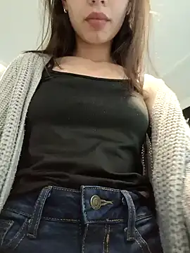 Snapshot of Violeta_12- chatting on 12/28/24, 03:26 Violeta 12- online show from 12/28/24, 03:26