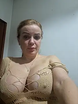 Snapshot of eva_ragazzadolce chatting on 11/04/25, 01:16 eva ragazzadolce online show from 11/04/25, 01:16