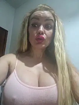 Snapshot of eva_ragazzadolce chatting on 11/11/25, 01:38 eva ragazzadolce online show from 11/11/25, 01:38