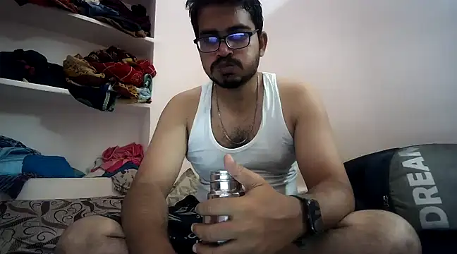 Snapshot of naughtymike0007 chatting on 02/05/25, 02:05 naughtymike0007 online show from 02/05/25, 02:05