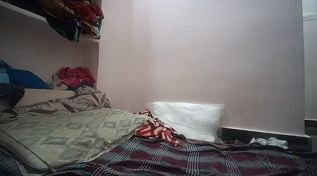 Snapshot of naughtymike0007 chatting on 02/07/25, 03:34 naughtymike0007 online show from 02/07/25, 03:34