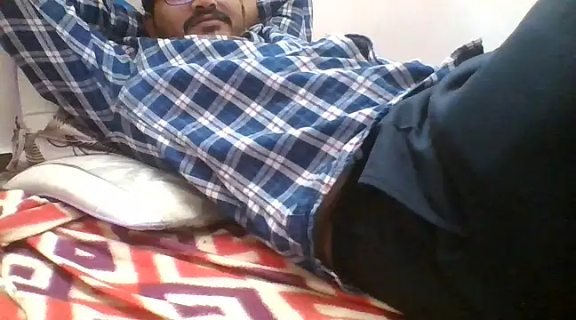 Snapshot of naughtymike0007 chatting on 02/12/25, 07:55 naughtymike0007 online show from 02/12/25, 07:55