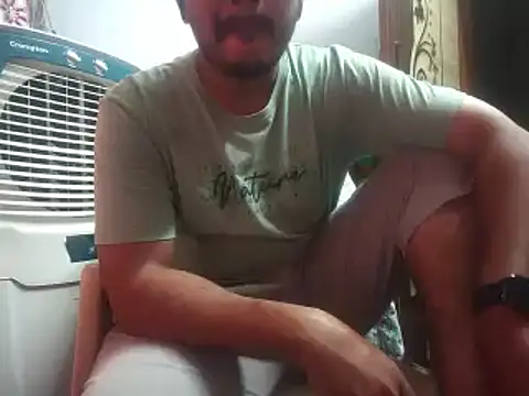 Snapshot of naughtymike0007 chatting on 09/11/25, 03:56 naughtymike0007 online show from 09/11/25, 03:56