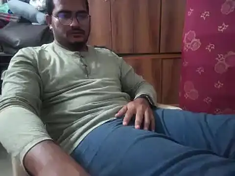 Snapshot of naughtymike0007 chatting on 10/25/25, 07:30 naughtymike0007 online show from 10/25/25, 07:30