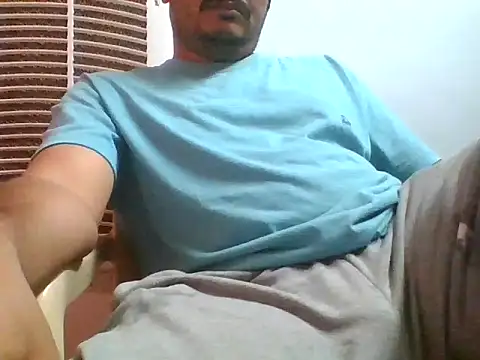 Snapshot of naughtymike0007 chatting on 11/19/25, 03:34 naughtymike0007 online show from 11/19/25, 03:34