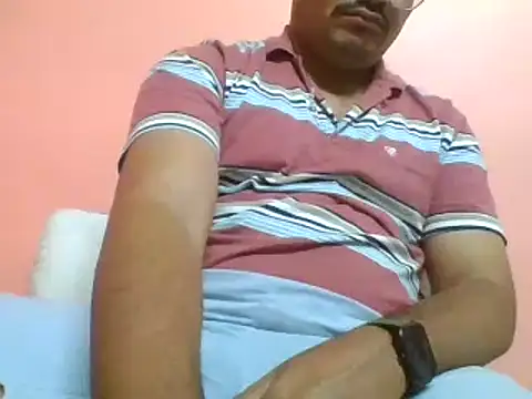 Snapshot of naughtymike0007 chatting on 12/16/25, 03:17 naughtymike0007 online show from 12/16/25, 03:17