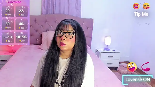 Latinabombsheell online show from 10/01/25, 05:35