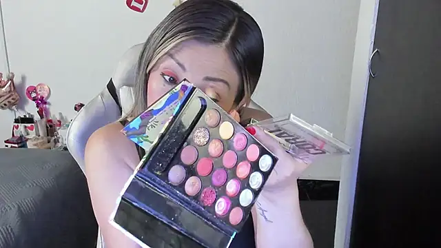 Andreina Suann online show from 01/06/26, 12:31