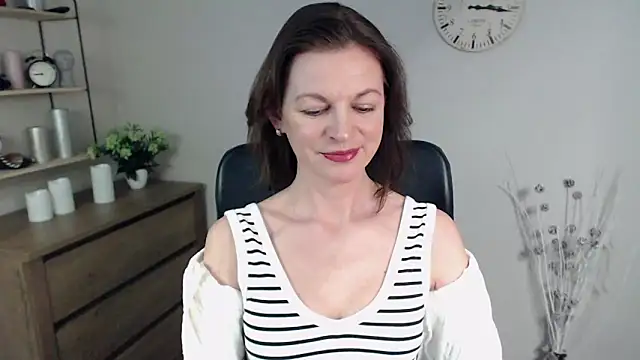 VivianWILD online show from 01/17/25, 09:49