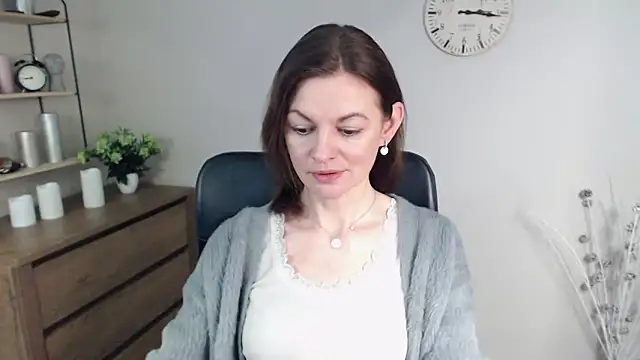 VivianWILD online show from 01/21/25, 06:54