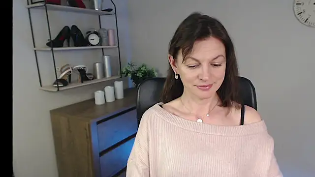 VivianWILD online show from 02/20/25, 10:27