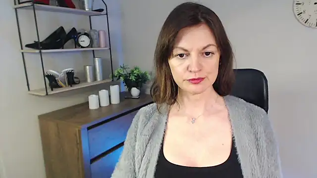 VivianWILD online show from 02/21/25, 05:09